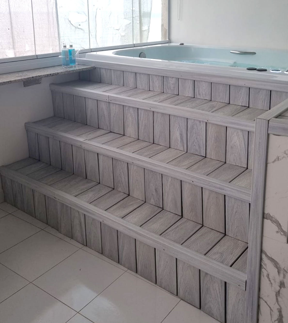 Deck Linha Prime cor Areia Gris