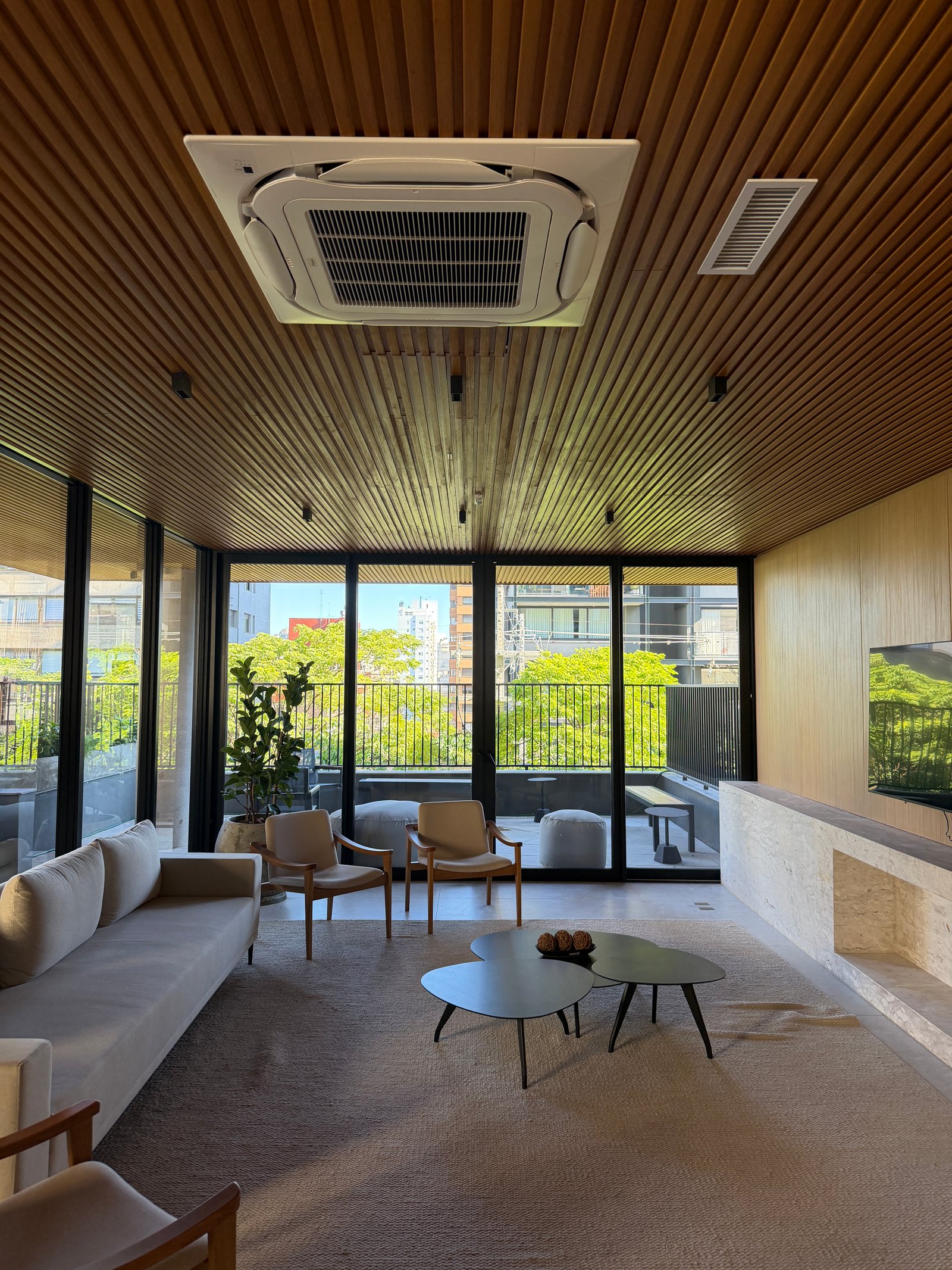 Ripado em painel decorativo